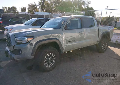 2022 Toyota Tacoma Trd Off Road z USA, uszkodzony, nr VIN 3TMCZ5AN5NM489476